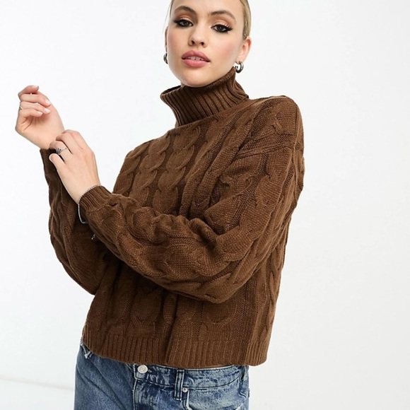 Brown Cable-knit Turtleneck Cropped Long Sleeve Sweater Size Medium M - Picture 1 of 9